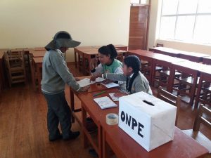CON  GRAN ESPECTATIVA SE CUMPLIO LA ELECCION DEL MUNICIPIO ESCOLAR EN LA IEP SAN MARTIN DE PORRES DE ILAVE
